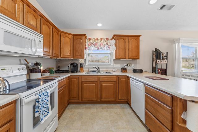 38 Devonshire Circle, Lakeview, AR 72642