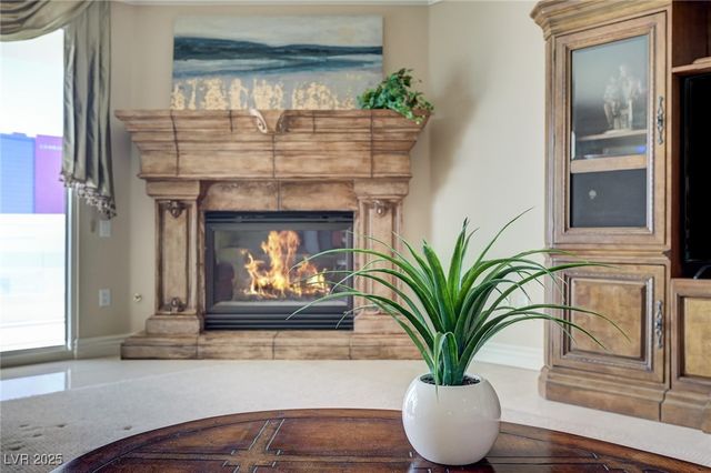 2747 Paradise Road 2201, Las Vegas, NV 89109