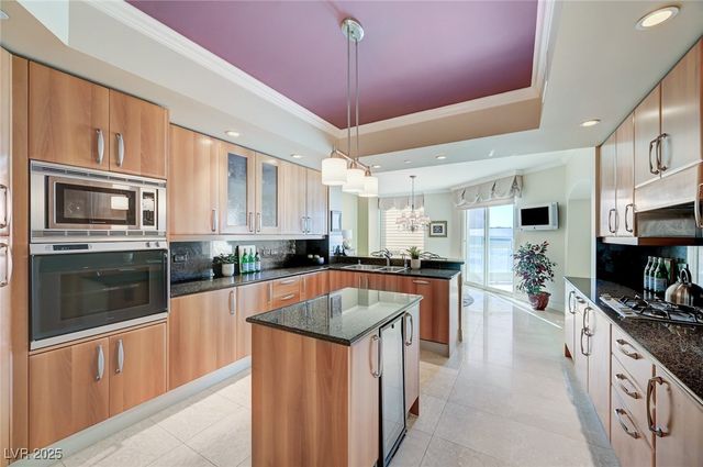 2747 Paradise Road 2201, Las Vegas, NV 89109