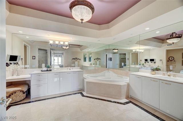 2747 Paradise Road 2201, Las Vegas, NV 89109