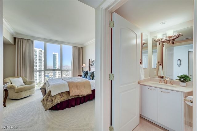 2747 Paradise Road 2201, Las Vegas, NV 89109