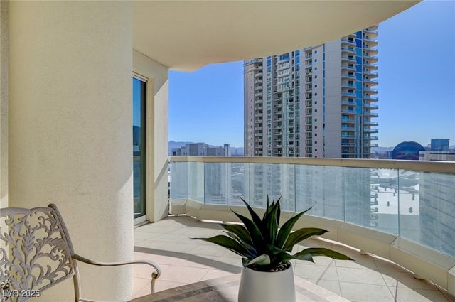 2747 Paradise Road 2201, Las Vegas, NV 89109