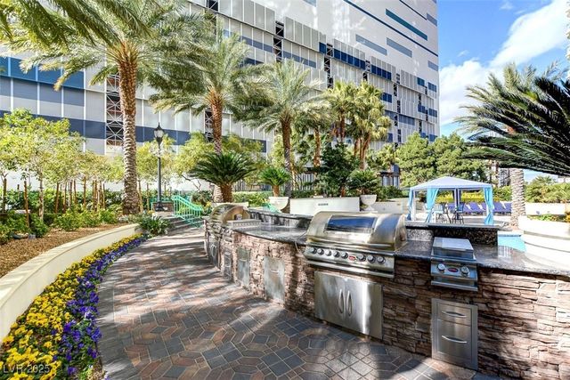 2747 Paradise Road 2201, Las Vegas, NV 89109