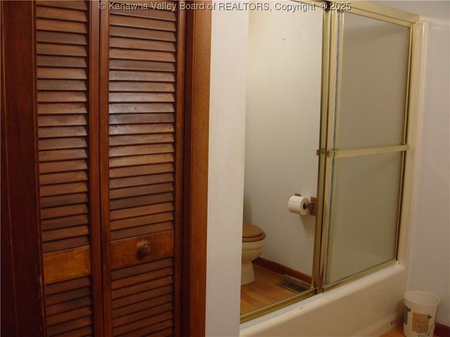 717 4th Avenue, Montgomery, WV 25136