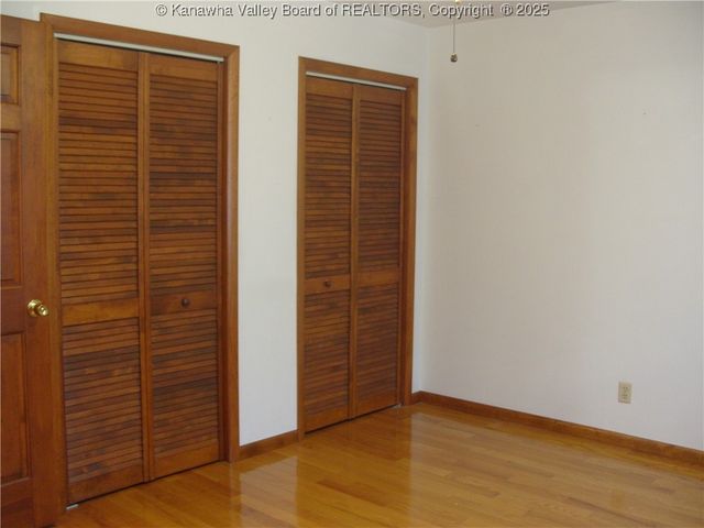 717 4th Avenue, Montgomery, WV 25136