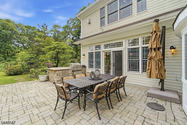 200 Valley Dr., Watchung Boro, NJ 07069