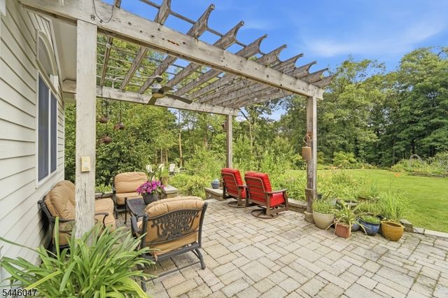 200 Valley Dr., Watchung Boro, NJ 07069
