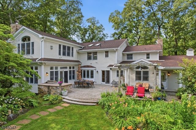 200 Valley Dr., Watchung Boro, NJ 07069