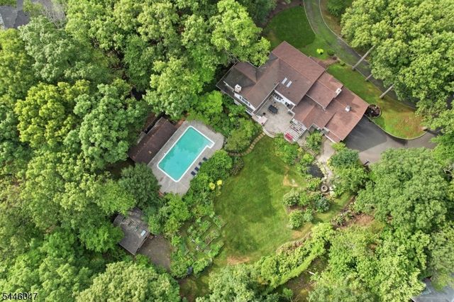 200 Valley Dr., Watchung Boro, NJ 07069