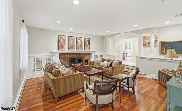 200 Valley Dr., Watchung Boro, NJ 07069