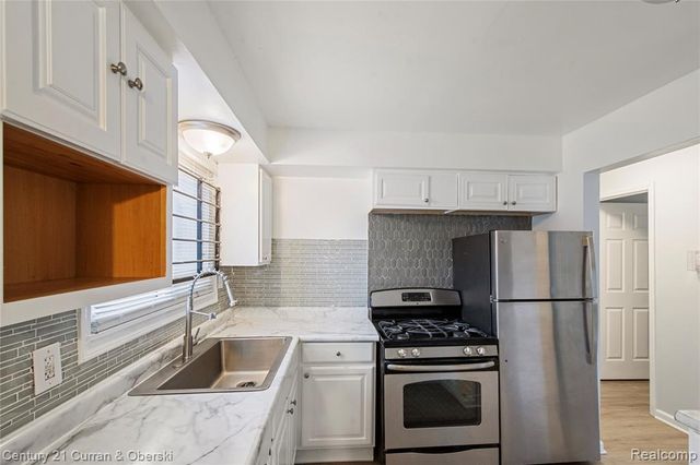 9901 Yellowstone Street, Detroit, MI 48204