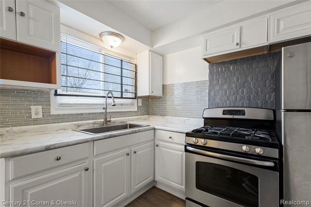 9901 Yellowstone Street, Detroit, MI 48204