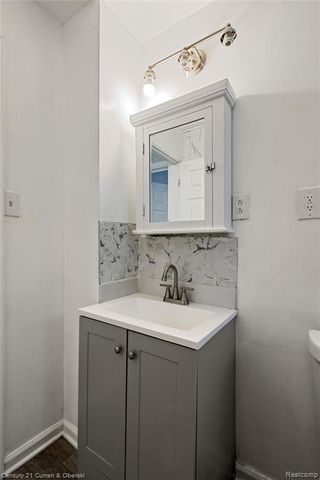 9901 Yellowstone Street, Detroit, MI 48204