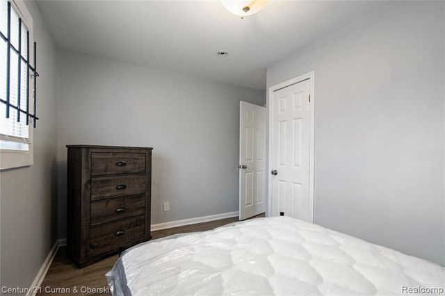 9901 Yellowstone Street, Detroit, MI 48204