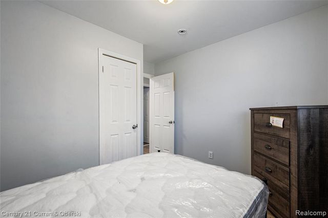 9901 Yellowstone Street, Detroit, MI 48204