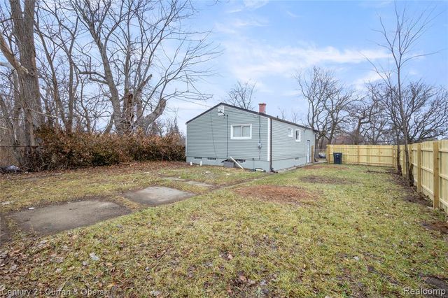 9901 Yellowstone Street, Detroit, MI 48204