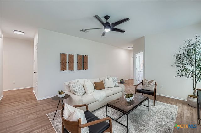 184 Palm Drive, Buda, TX 78610