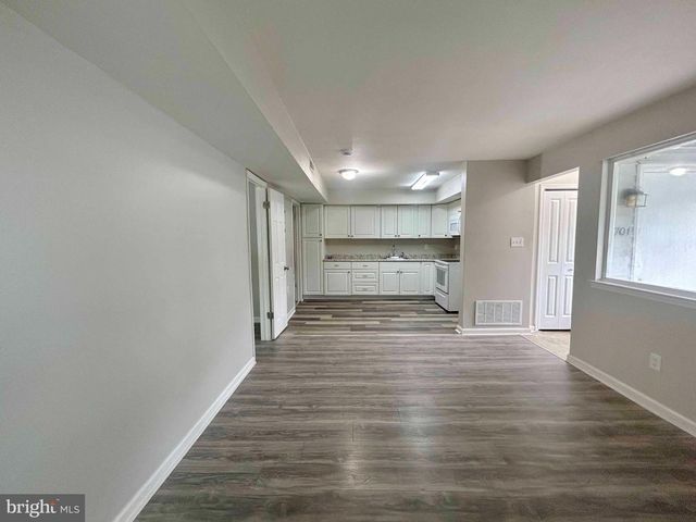 701 ABBEY CT, Sicklerville, NJ 08081