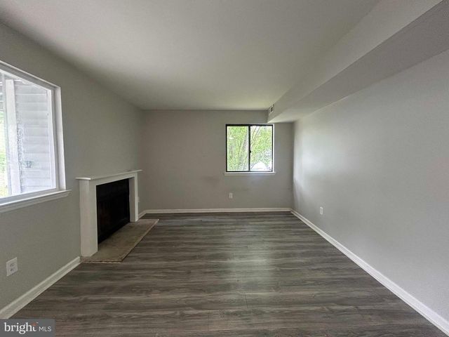 701 ABBEY CT, Sicklerville, NJ 08081