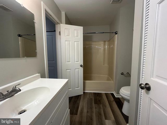 701 ABBEY CT, Sicklerville, NJ 08081