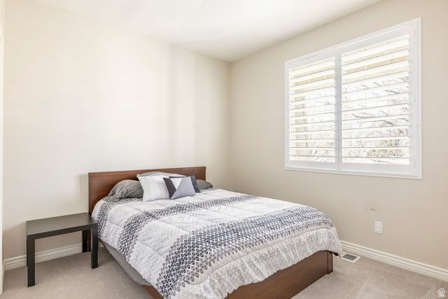 11181 S VILLAGE GROVE LN, South Jordan, UT 84095