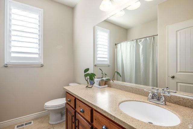 11181 S VILLAGE GROVE LN, South Jordan, UT 84095