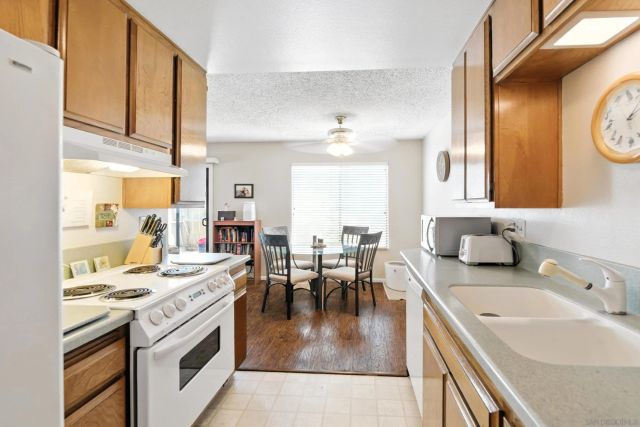 450 W Vermont Ave 807, Escondido, CA 92025