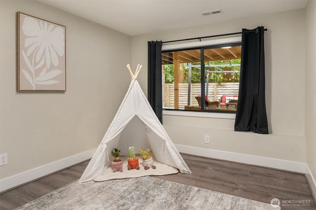 20615 NE 2nd Street, Sammamish, WA 98074