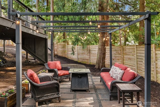 20615 NE 2nd Street, Sammamish, WA 98074