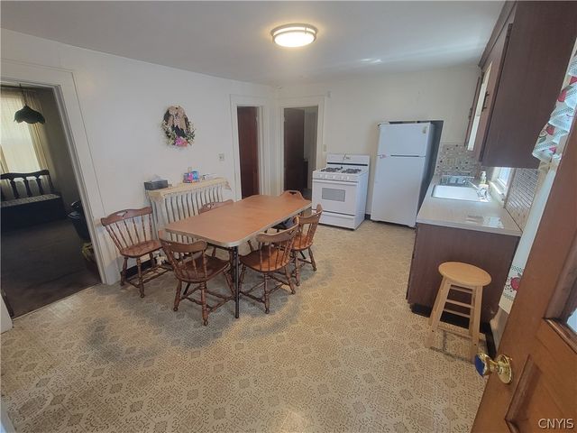 606 East Division Street, Syracuse, NY 13208