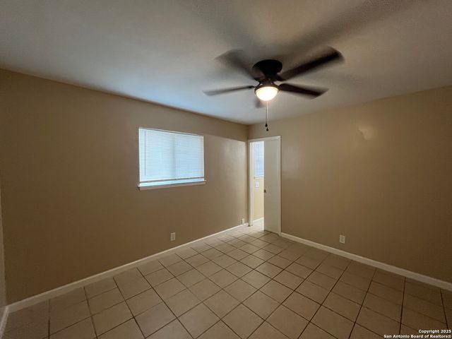 7102 Glen Point, San Antonio, TX 78239