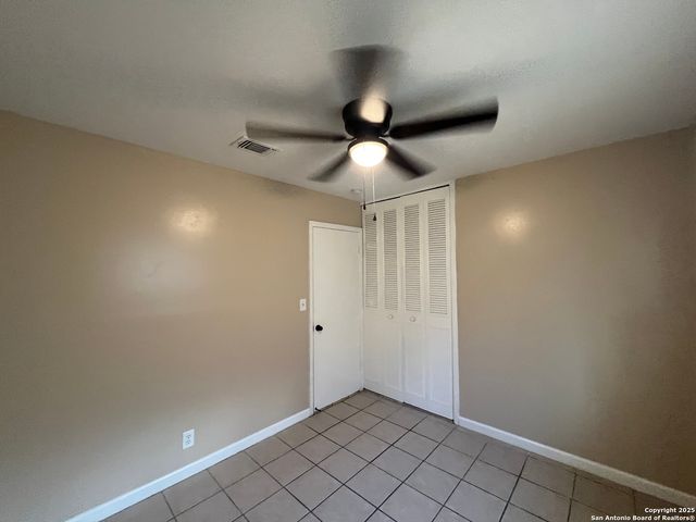 7102 Glen Point, San Antonio, TX 78239