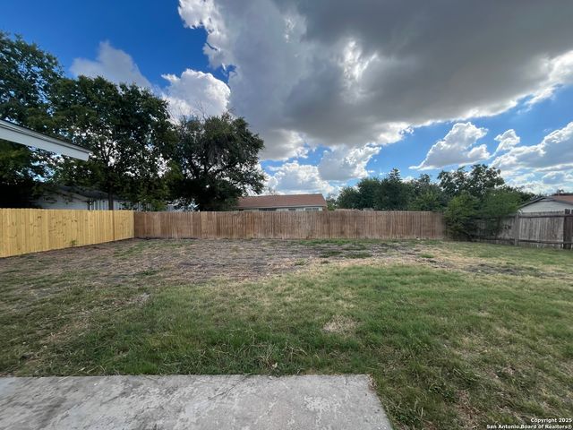 7102 Glen Point, San Antonio, TX 78239