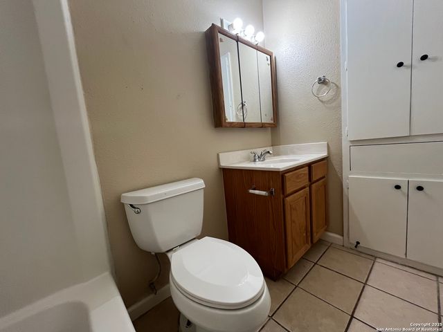 7102 Glen Point, San Antonio, TX 78239