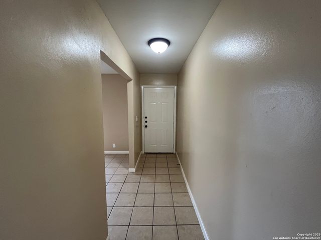 7102 Glen Point, San Antonio, TX 78239