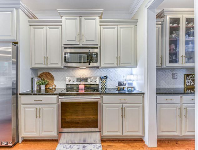 2300 Larkhaven Court, Fayetteville, NC 28303