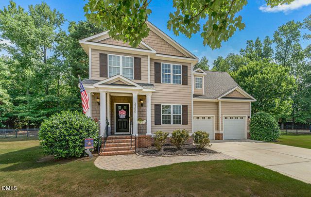 2300 Larkhaven Court, Fayetteville, NC 28303