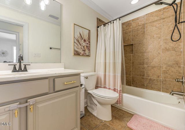 2300 Larkhaven Court, Fayetteville, NC 28303