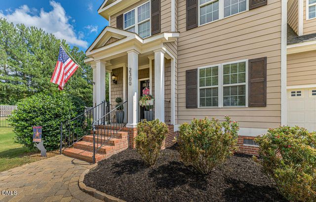 2300 Larkhaven Court, Fayetteville, NC 28303