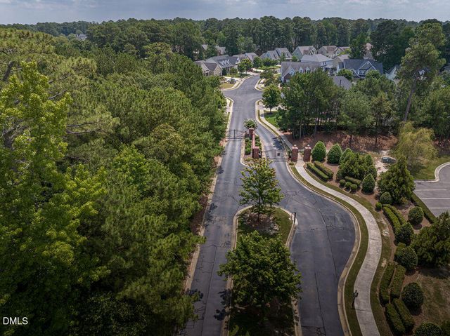 2300 Larkhaven Court, Fayetteville, NC 28303