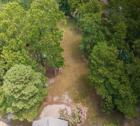 2300 Larkhaven Court, Fayetteville, NC 28303