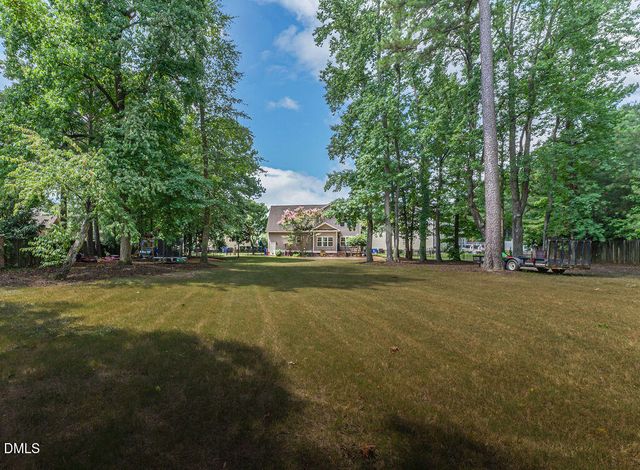 2300 Larkhaven Court, Fayetteville, NC 28303