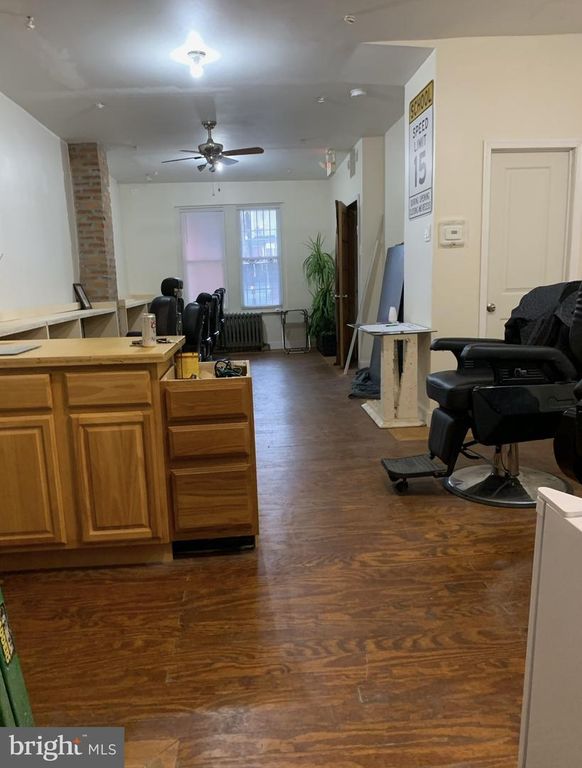 206 W ALLEGHENY AVE, Philadelphia, PA 19133