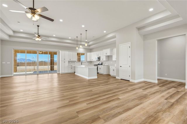 2860 South Mariposa Avenue, Pahrump, NV 89048