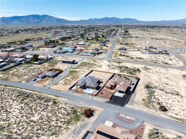 2860 South Mariposa Avenue, Pahrump, NV 89048