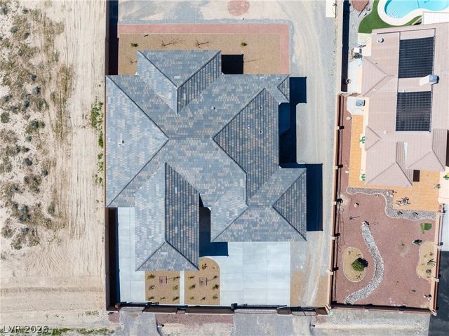 2860 South Mariposa Avenue, Pahrump, NV 89048