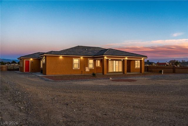 2860 South Mariposa Avenue, Pahrump, NV 89048