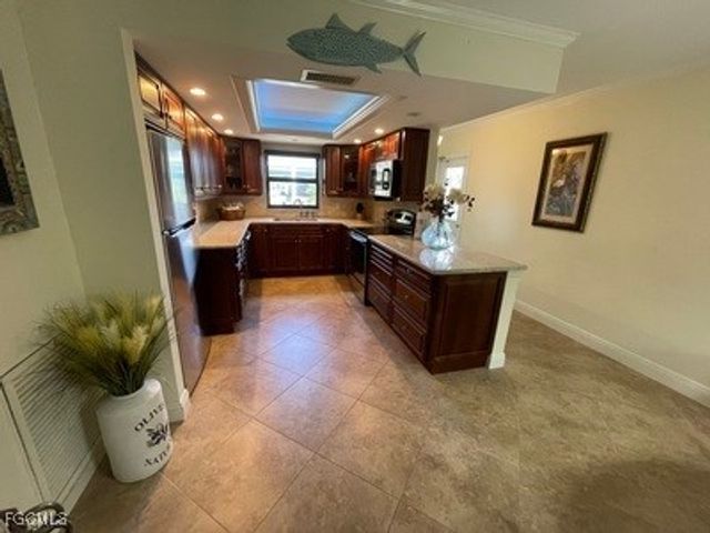 4525 Country Club BLVD 112, Cape Coral, FL 33904