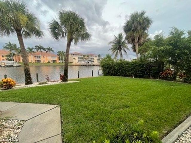 4525 Country Club BLVD 112, Cape Coral, FL 33904