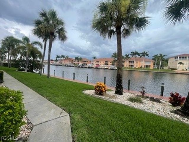 4525 Country Club BLVD 112, Cape Coral, FL 33904